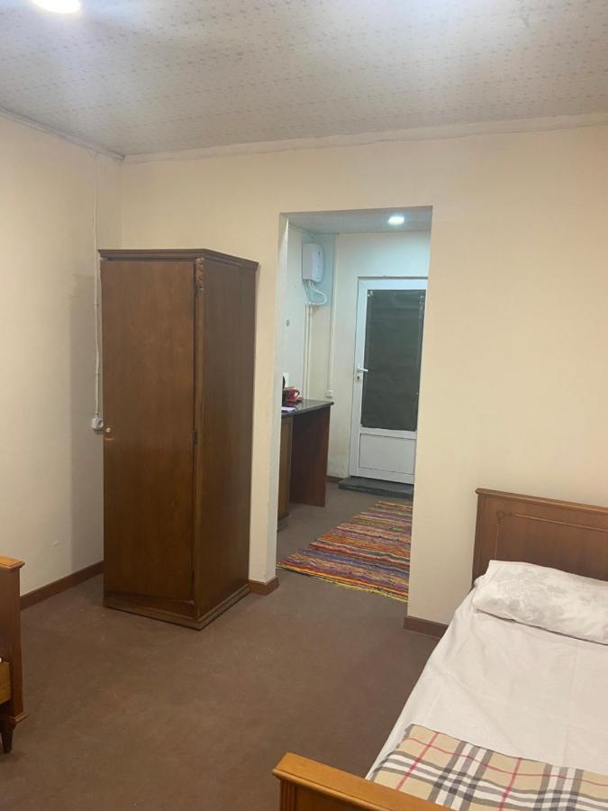 Vahe'S Corner House Hotel Yerevan Ngoại thất bức ảnh