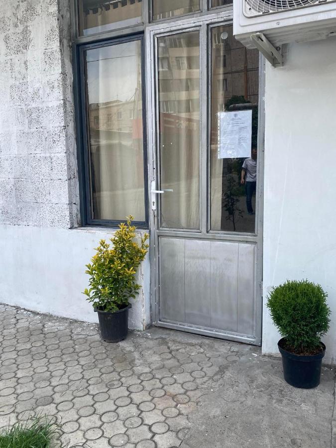 Vahe'S Corner House Hotel Yerevan Ngoại thất bức ảnh